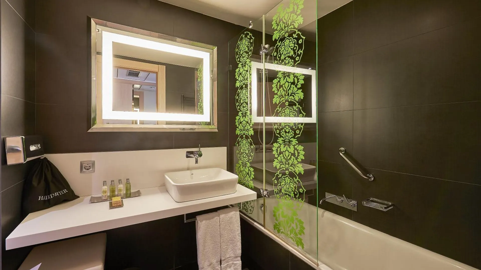Hotel Doubletree By Hilton Gerona