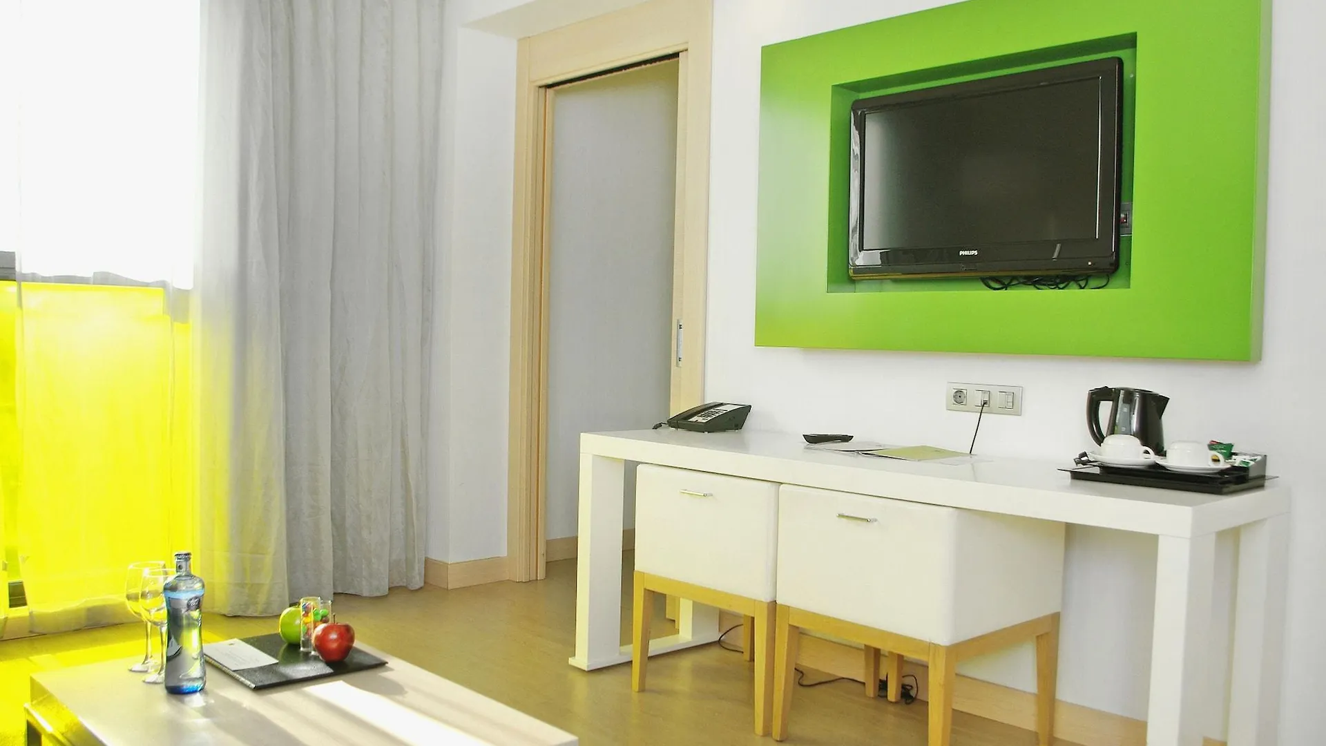 מלון Doubletree By Hilton ז'ירונה 4*,  ספרד